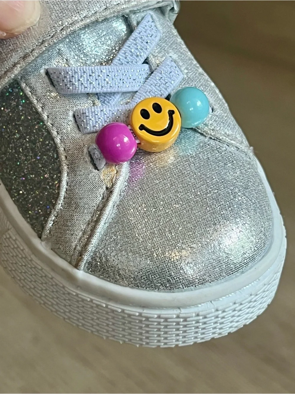 The Children’s Place Toddler Girls Glitter Beaded Low Top Sneakers Size 4